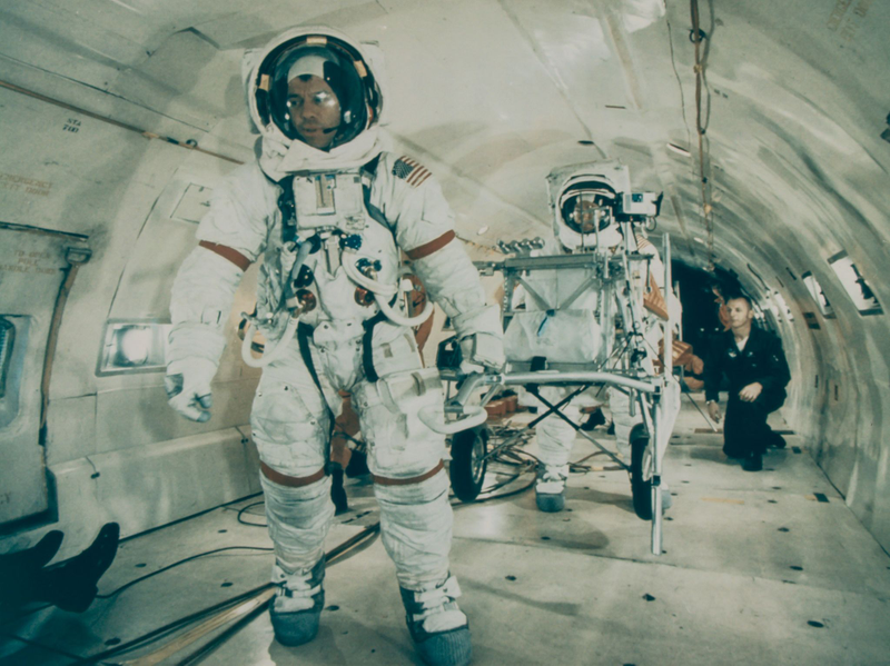 Illustration for article titled The crappy photos of NASA's golden era you never get to see